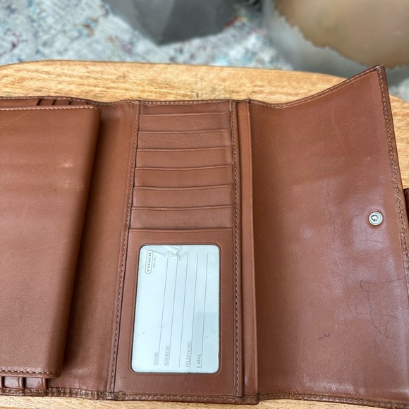 Coach Signature C Trifold Wallet - Picture 8 of 17